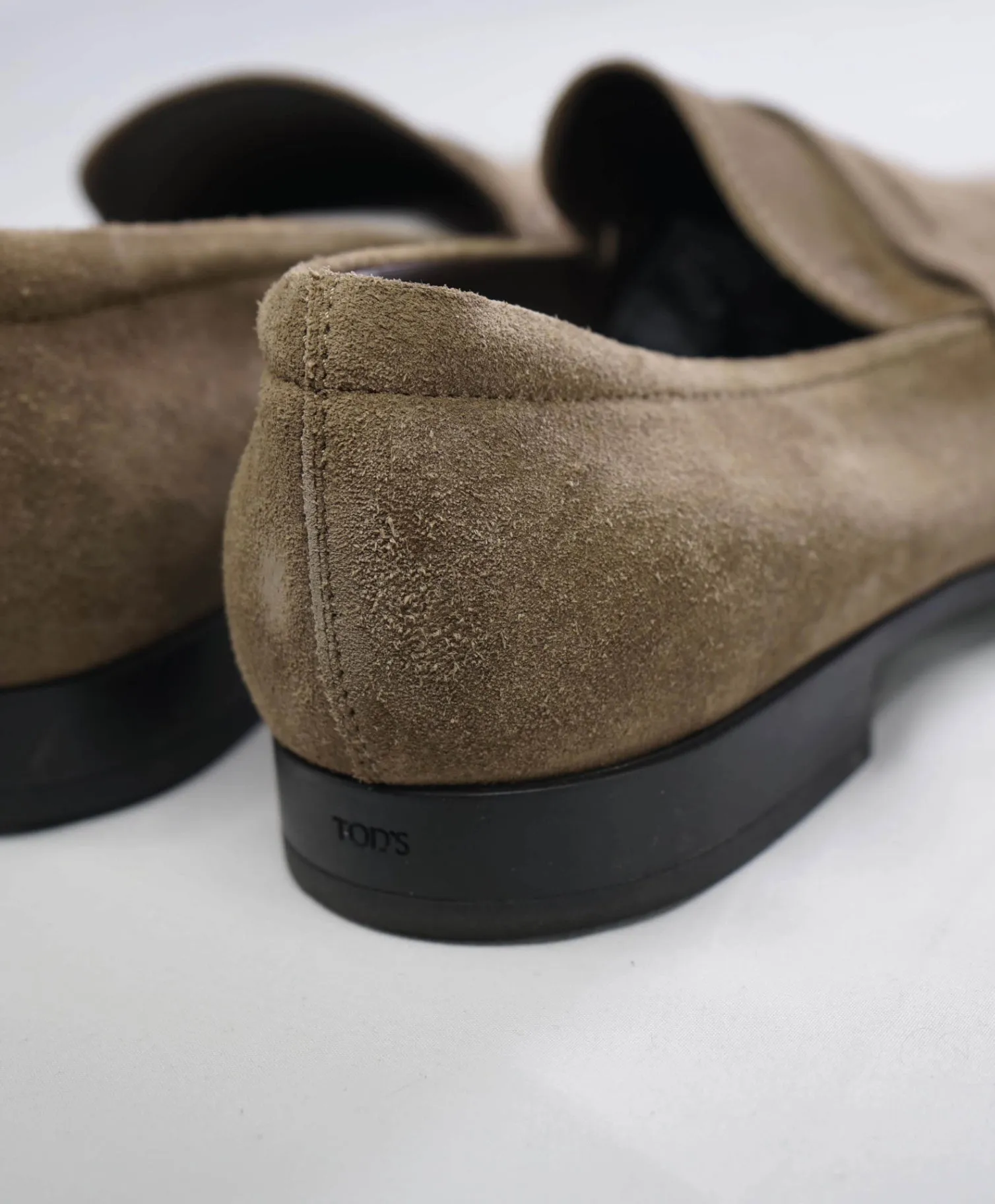 $750 Tod's Solid Tan Loafers Suede Footwear US 9 UK 8