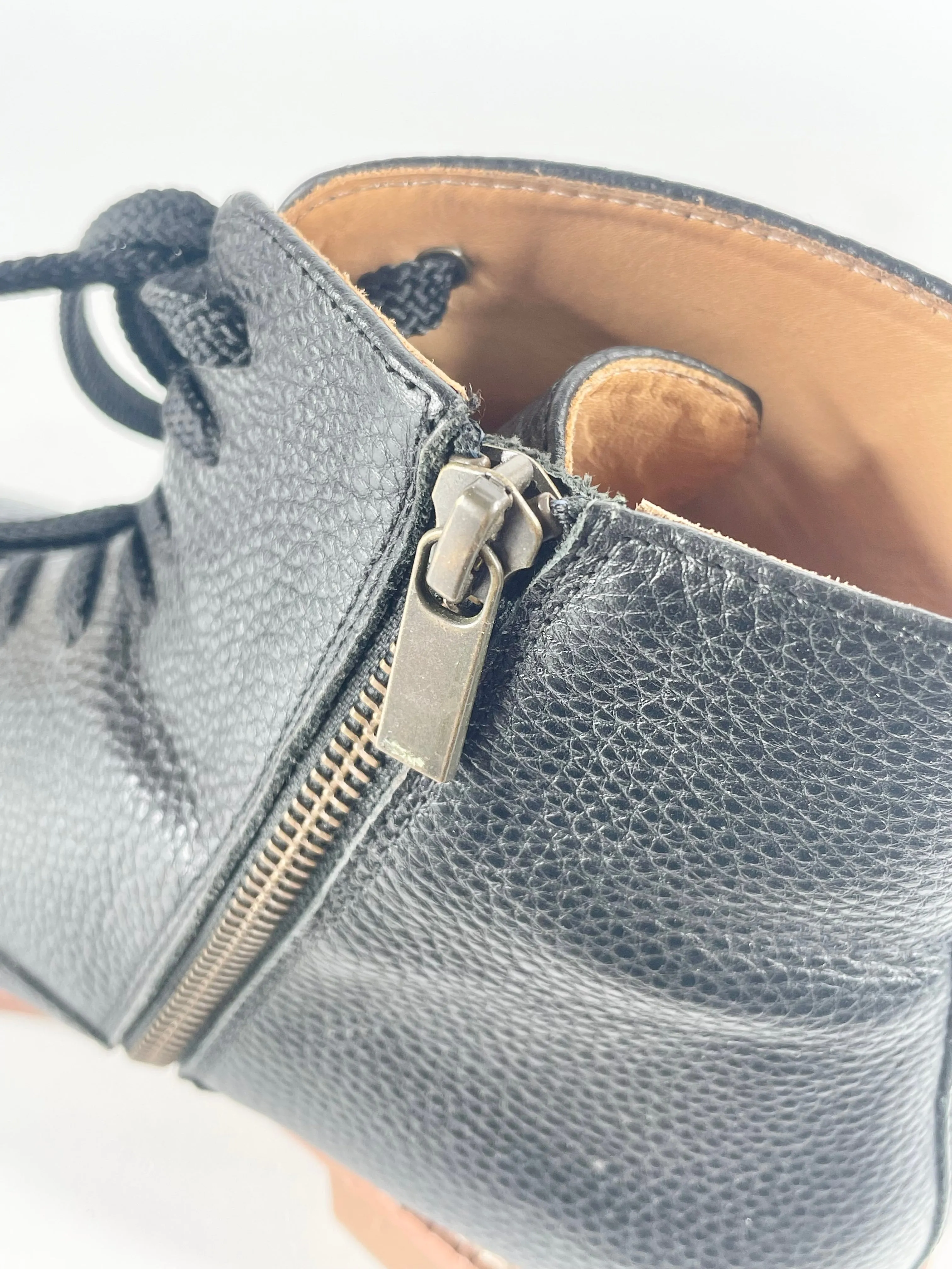 Bared Black Leather Lace Up Ankle Boots - EU43