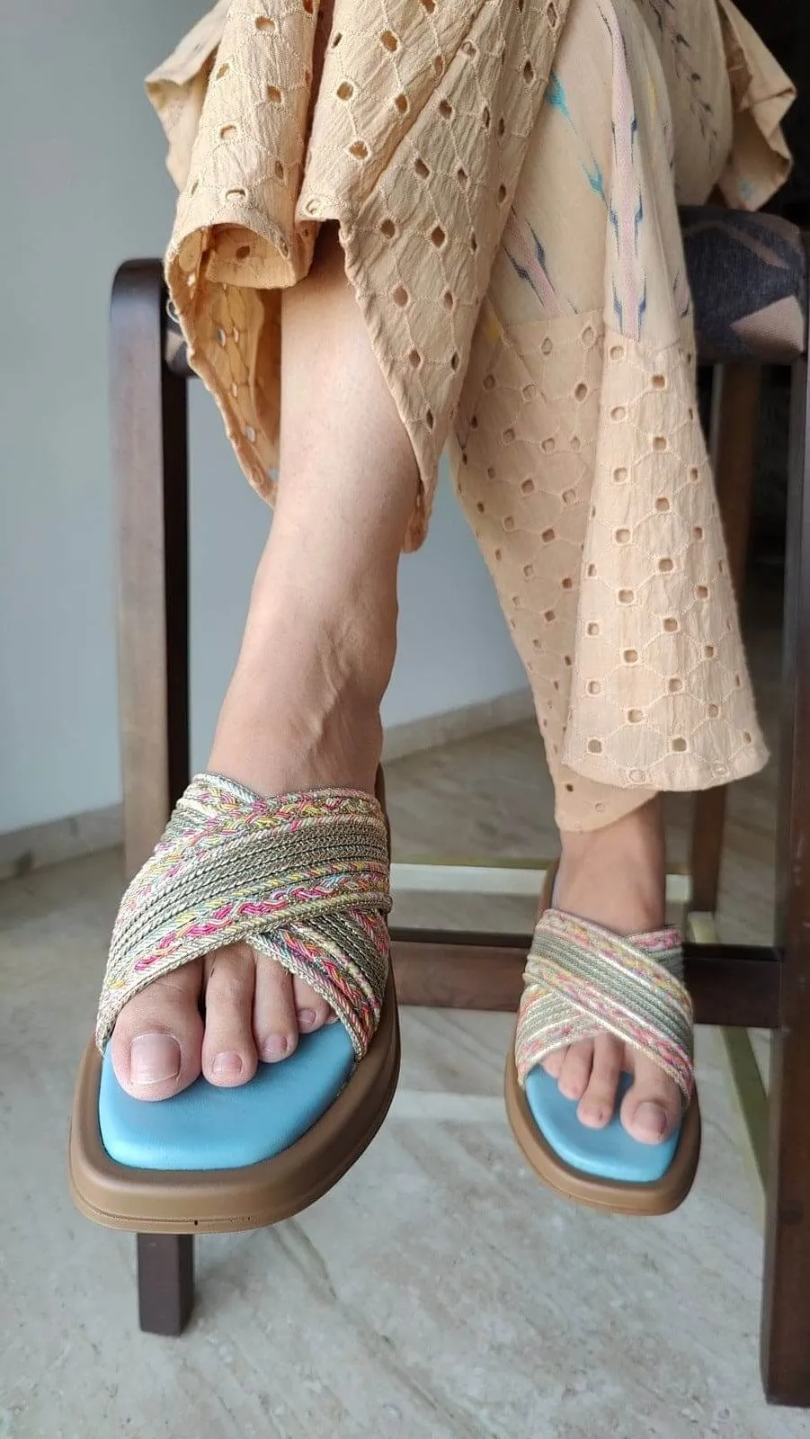 Blue Criss Cross Slider