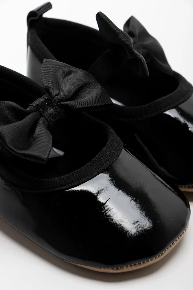 Bow Pump Black