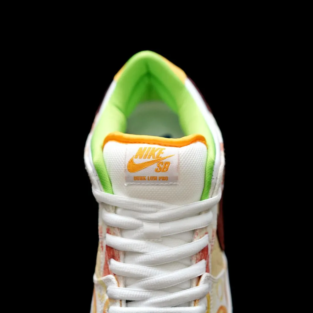 CE - DUNK "Street Hawker"