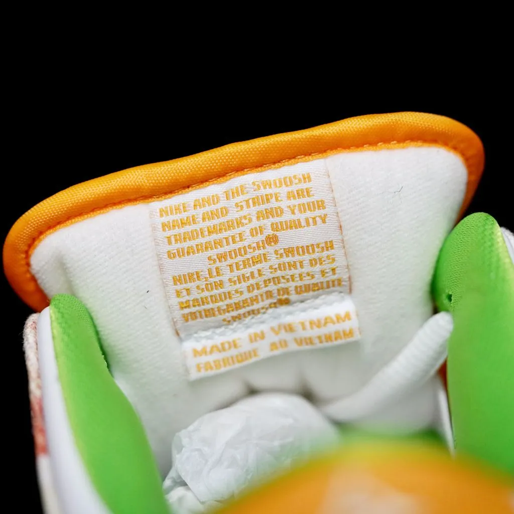 CE - DUNK "Street Hawker"