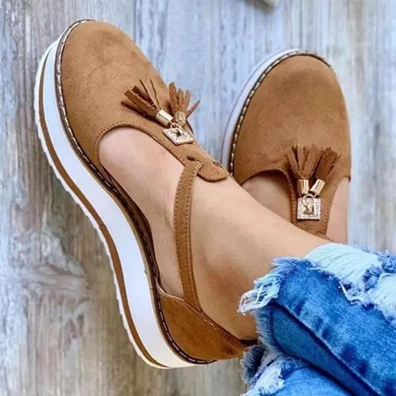 Chicvane Round Toe Platform Sandals with Tassel