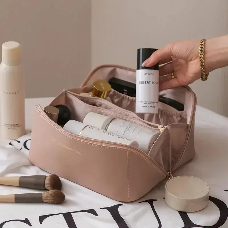 Cosmetics Storage Kit Large Capacity Travel Toiletry Bag
