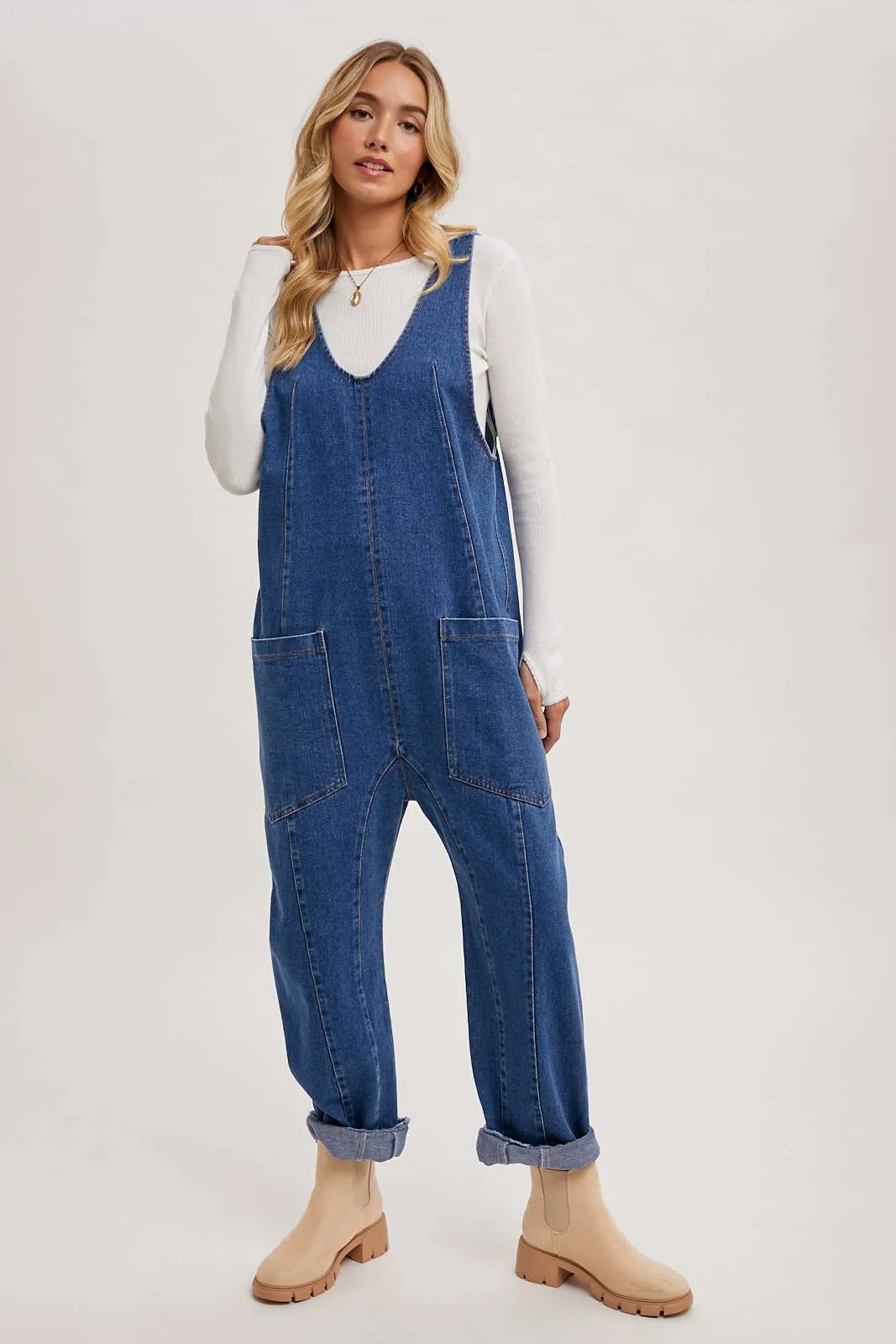 DENIM JUMPSUIT OVERALL IN A RELAXED FIT WITH HAREM LEGS