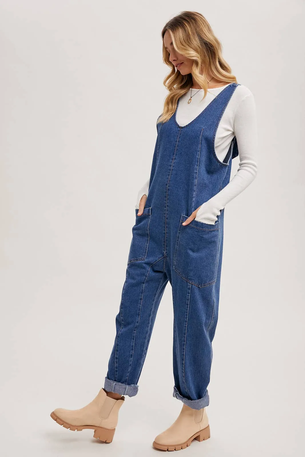 DENIM JUMPSUIT OVERALL IN A RELAXED FIT WITH HAREM LEGS