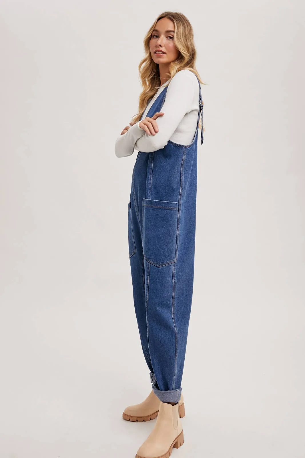 DENIM JUMPSUIT OVERALL IN A RELAXED FIT WITH HAREM LEGS