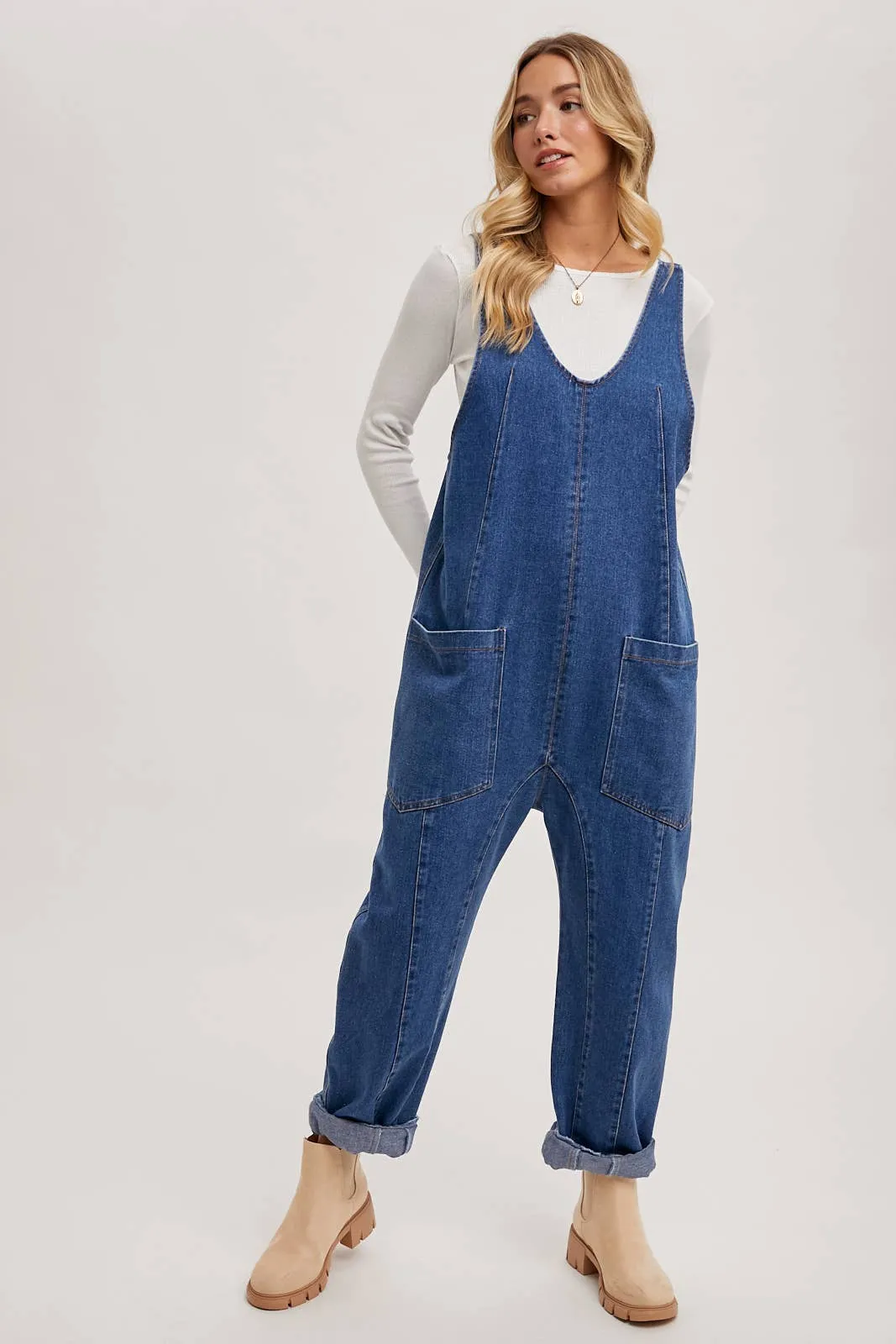 DENIM JUMPSUIT OVERALL IN A RELAXED FIT WITH HAREM LEGS