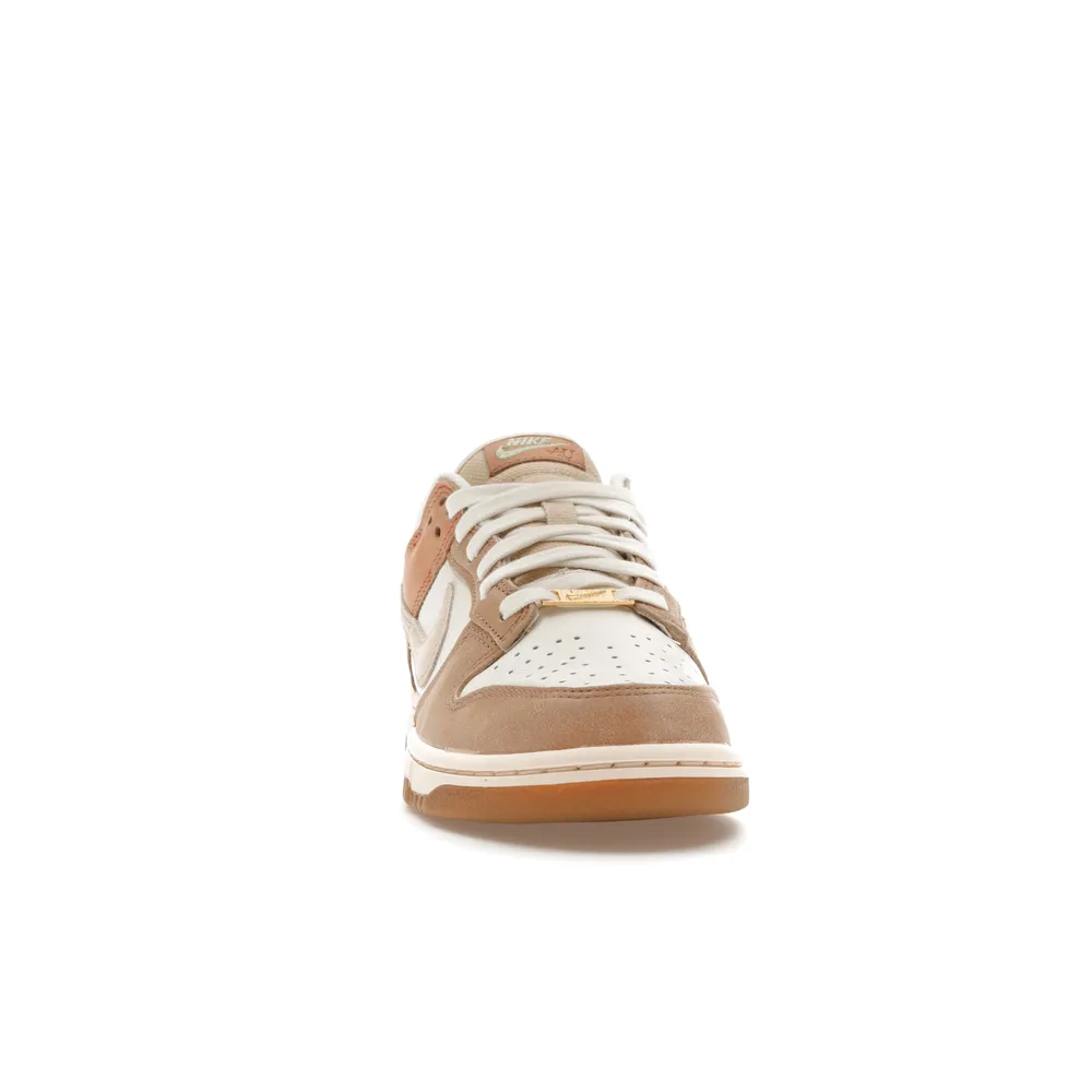 Dunk Low SE Australia (W)