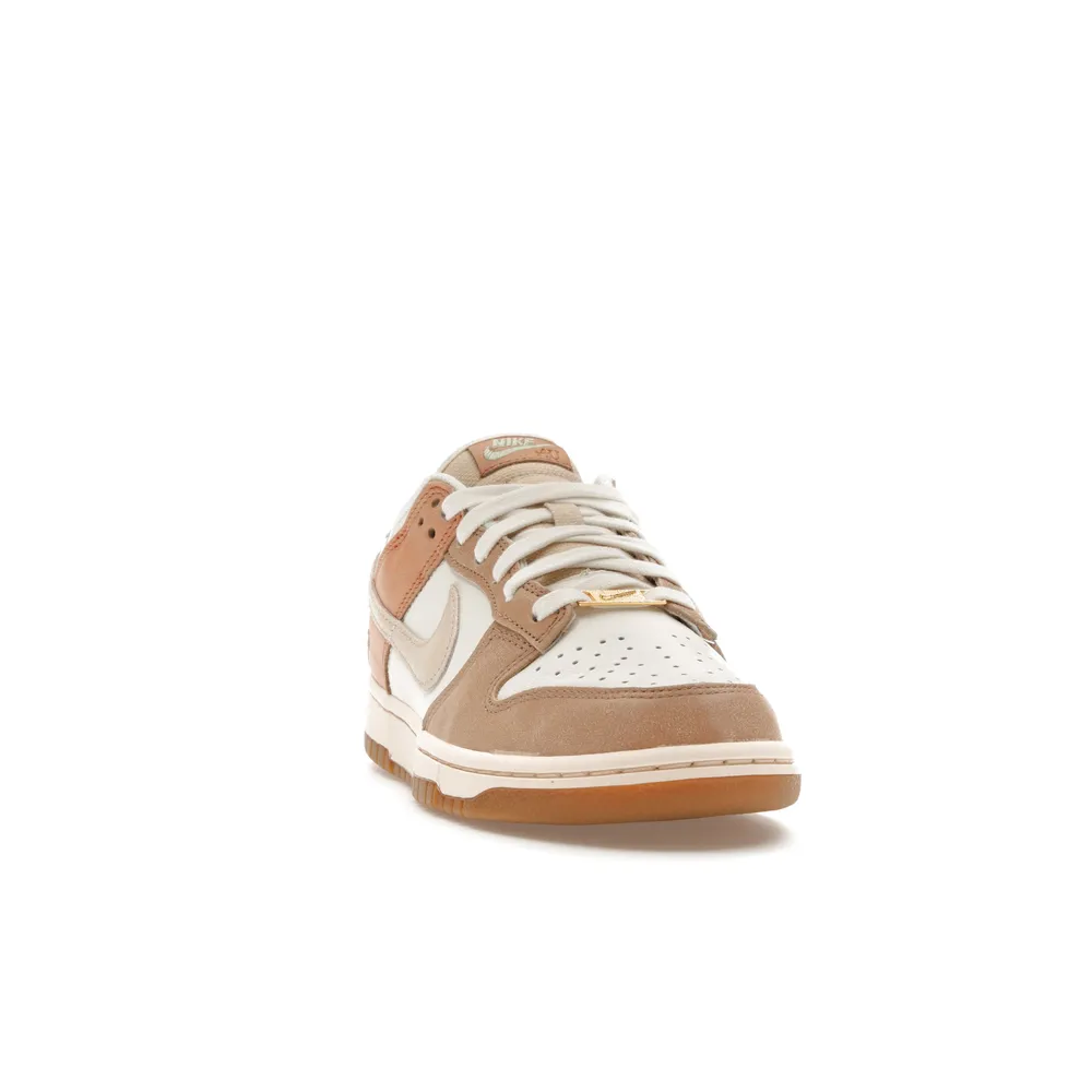 Dunk Low SE Australia (W)