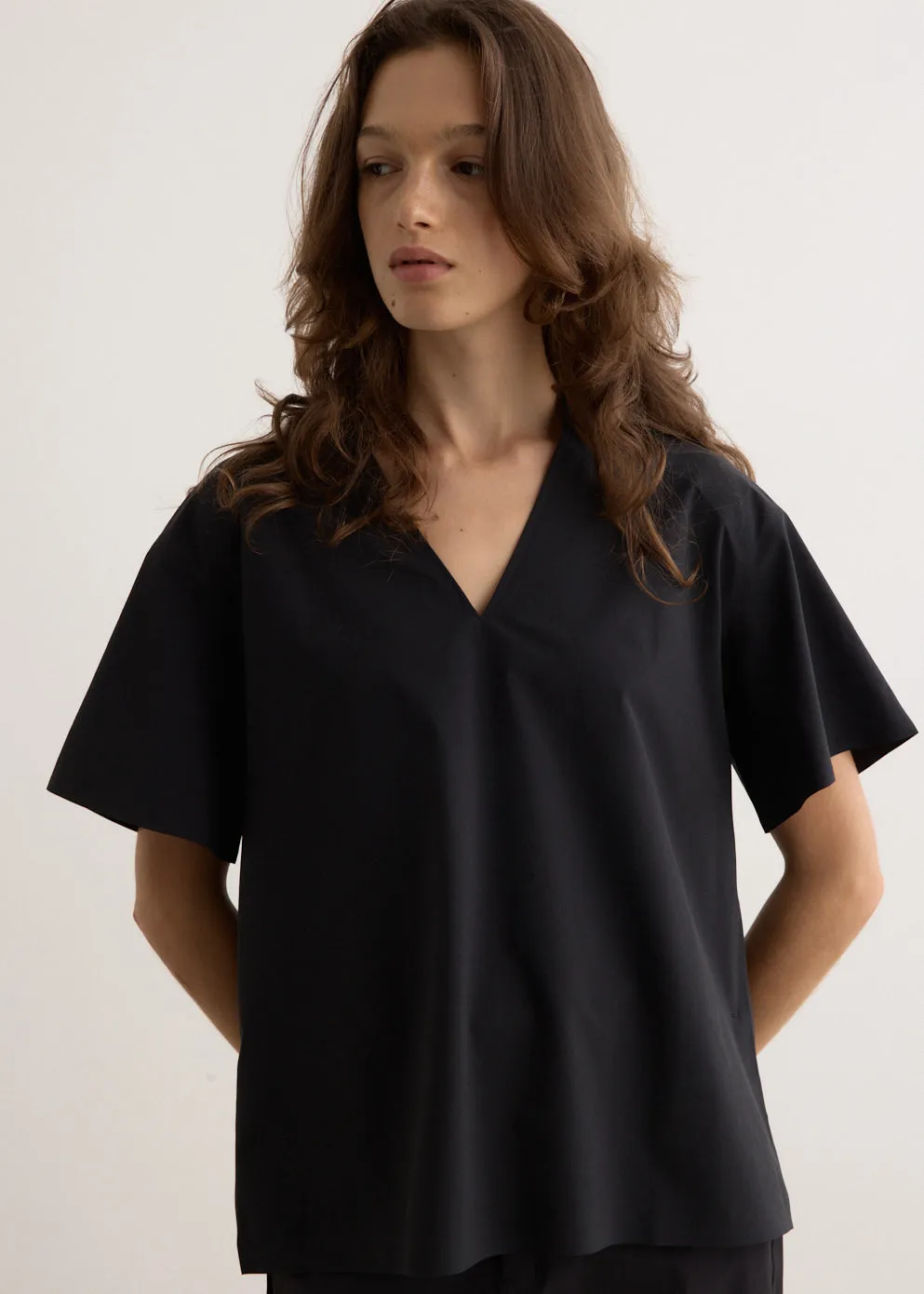 Eave V-Neck Shirt