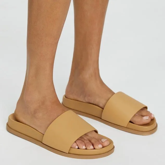 Oberon Footbed Tan