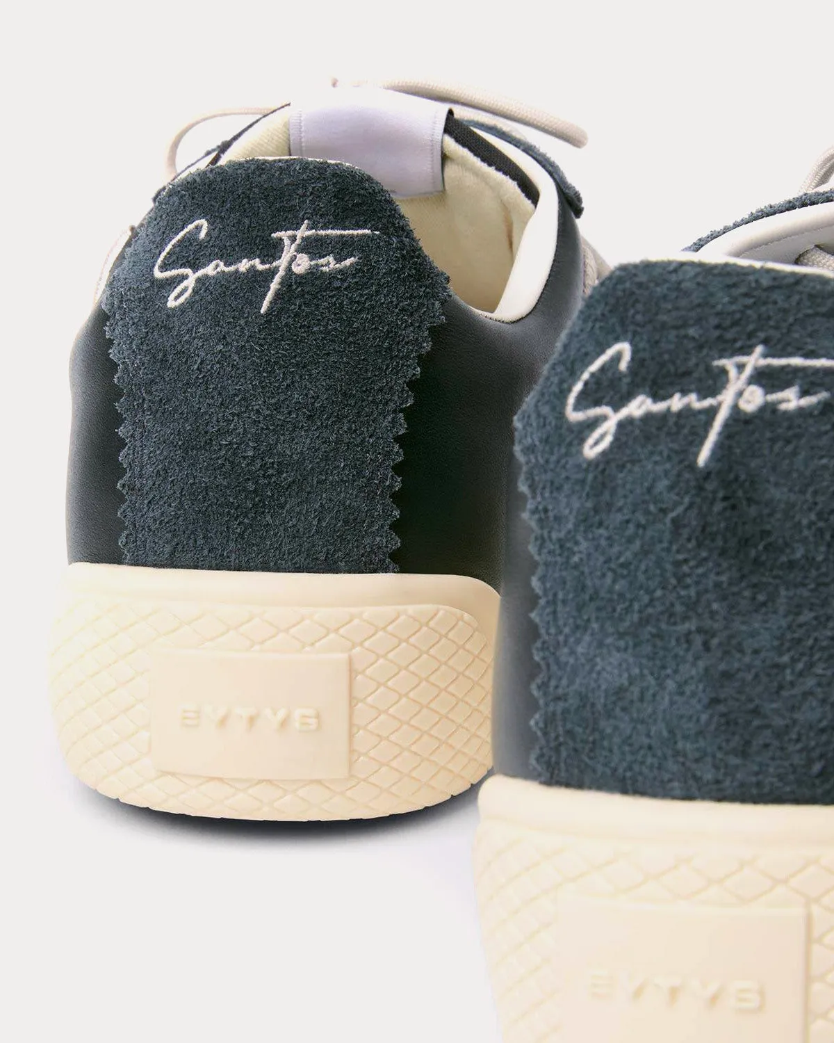 Santos Orca Low Top Sneakers