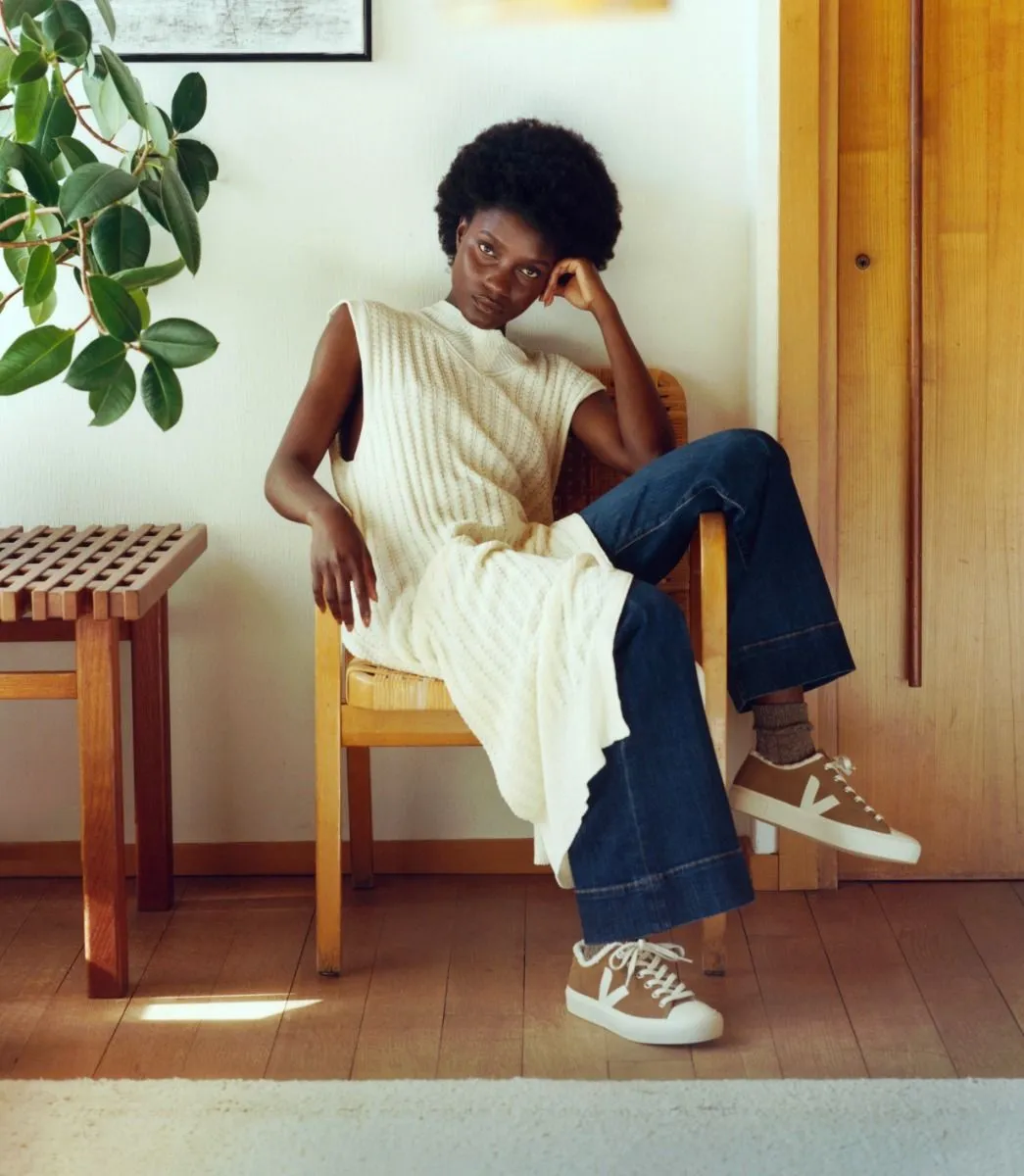 VEJA Wata II Low Fured Suede Tend Pierre