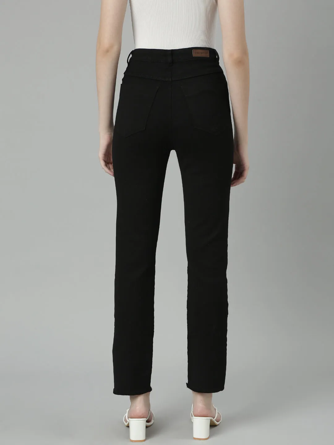 Women Black Jean Straight Fit Mid-Rise Cropped Stretchable Jeans