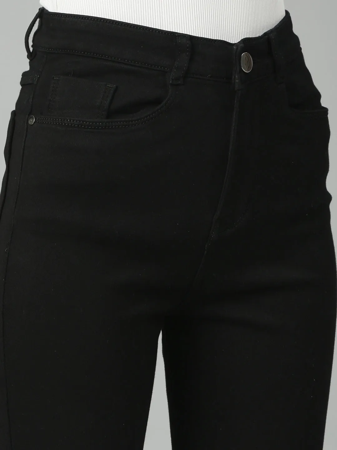 Women Black Jean Straight Fit Mid-Rise Cropped Stretchable Jeans